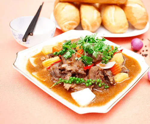 bò hầm hạt tiêu xanh