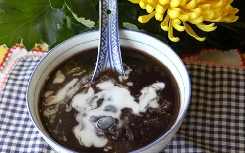 bột sắn dây nấu chè đỗ đen