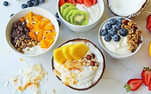 Yến mạch hoa quả là đồ ăn sáng nhanh gọn lý tưởng