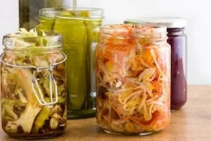 Sự khác biệt, nét đặc trưng văn hóa của kim chi Hàn Quốc và dưa muối Việt Nam