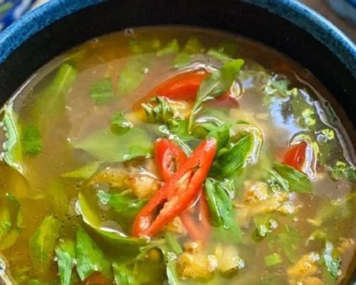 Canh cá đuối rau răm